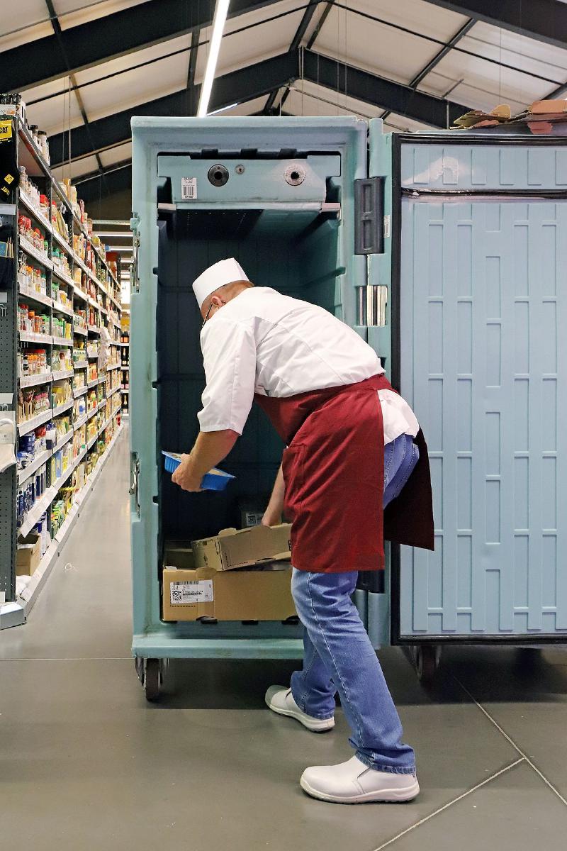 Reposición de mercadería termosensible en supermercados